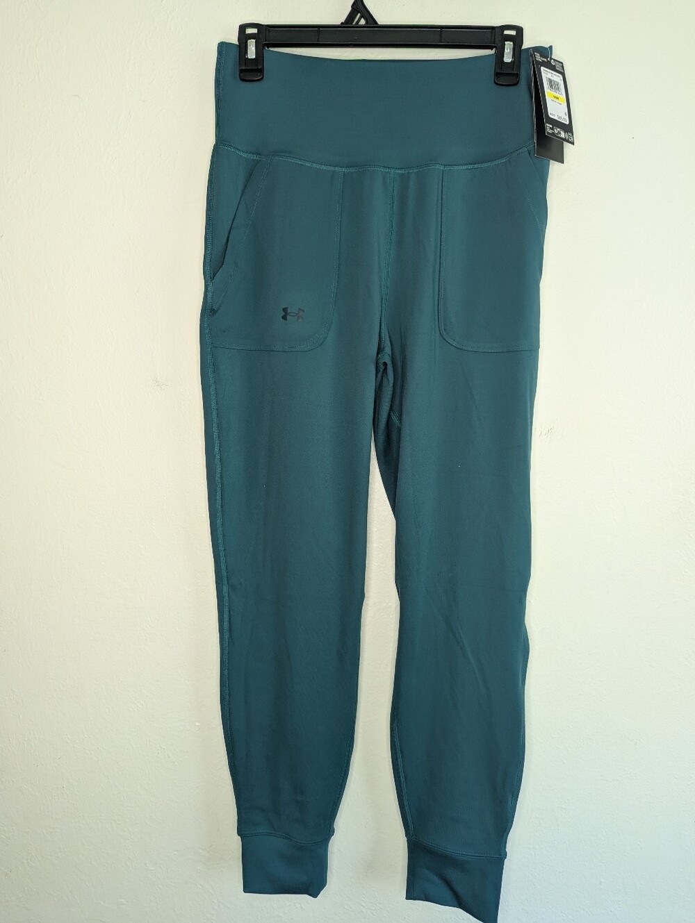NWT Under Armour Motion Joggers Women's Size M
